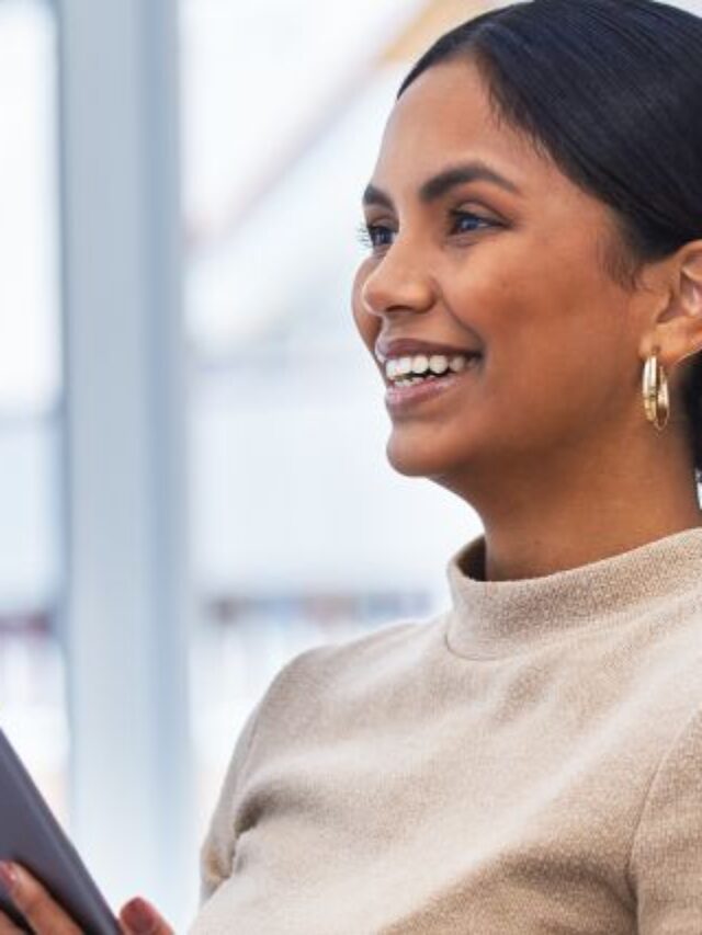 Read more about the article HOW TO BE CONFIDENT AT YOUR FIRST JOB?